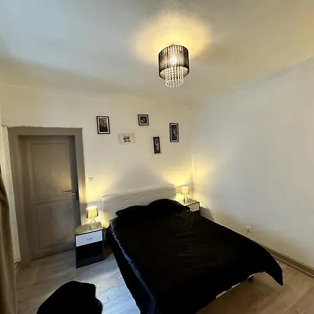 De 3 Pieces, Apartment *