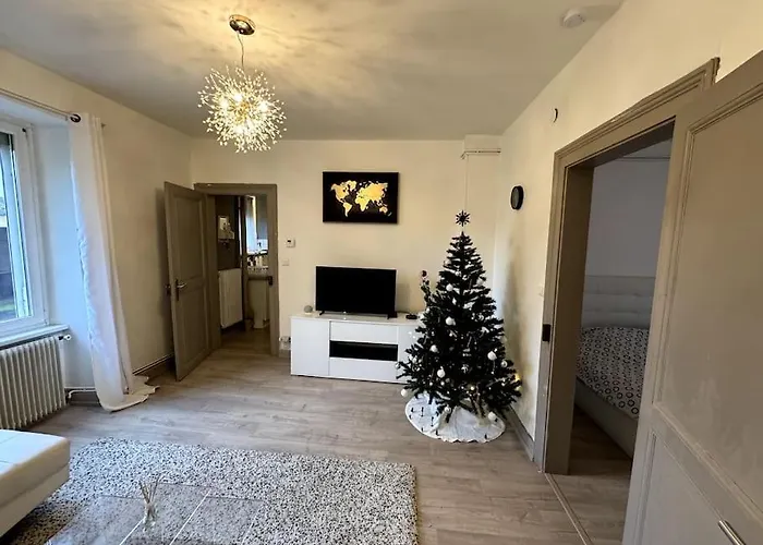 Apartment De 3 Pieces, *